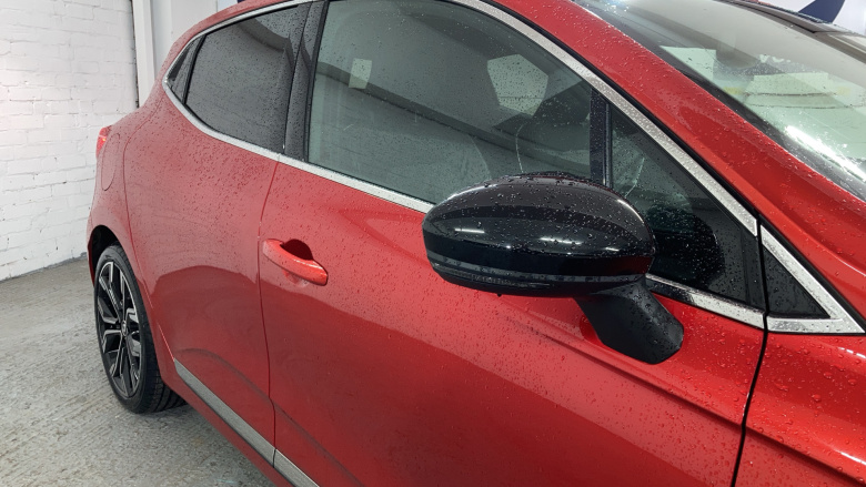 Renault Clio 1.6 E-TECH full hybrid 145 Techno 5dr Auto Hybrid Hatchback